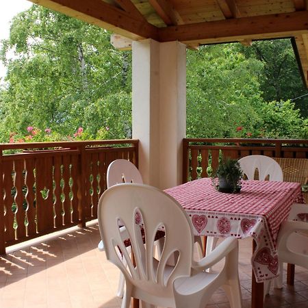 Appartamento Vacanze Bordala Ronzo-Chienis Exterior photo