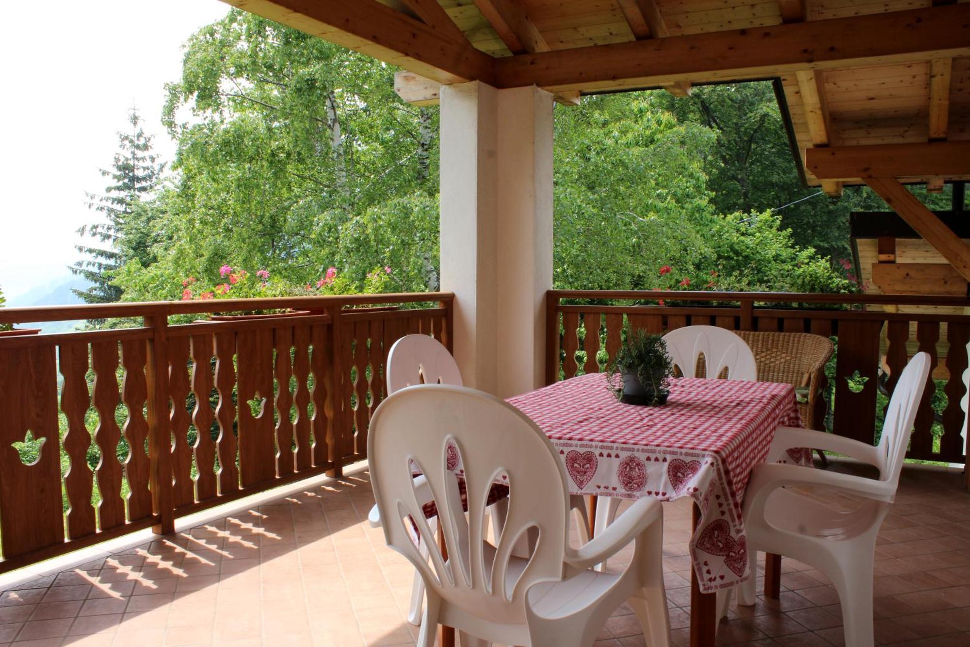 Appartamento Vacanze Bordala Ronzo-Chienis Exterior photo