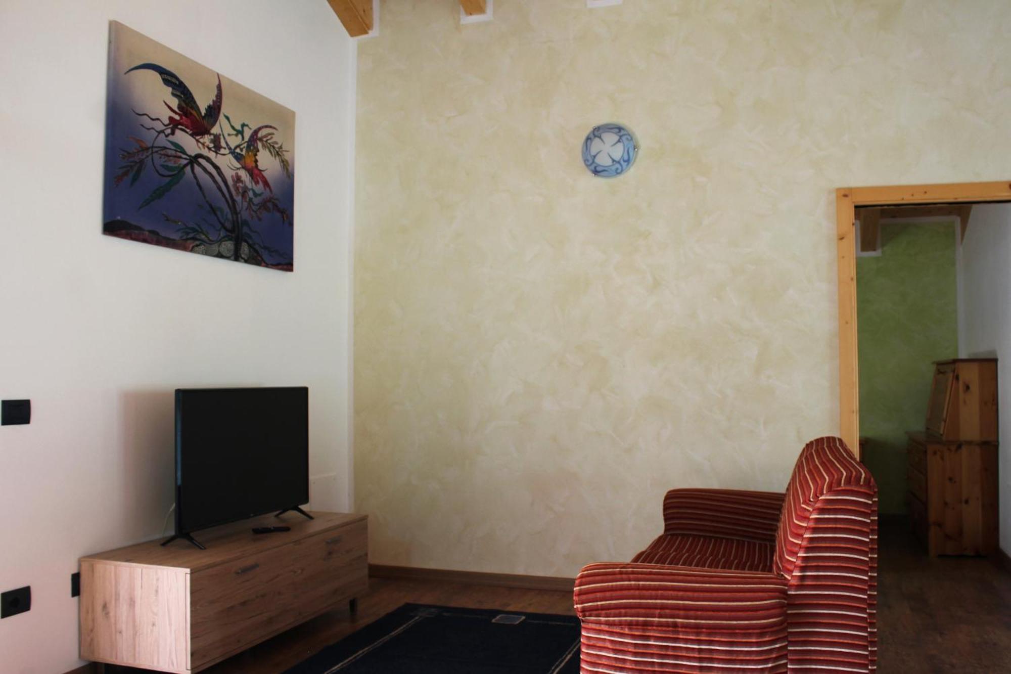 Appartamento Vacanze Bordala Ronzo-Chienis Exterior photo